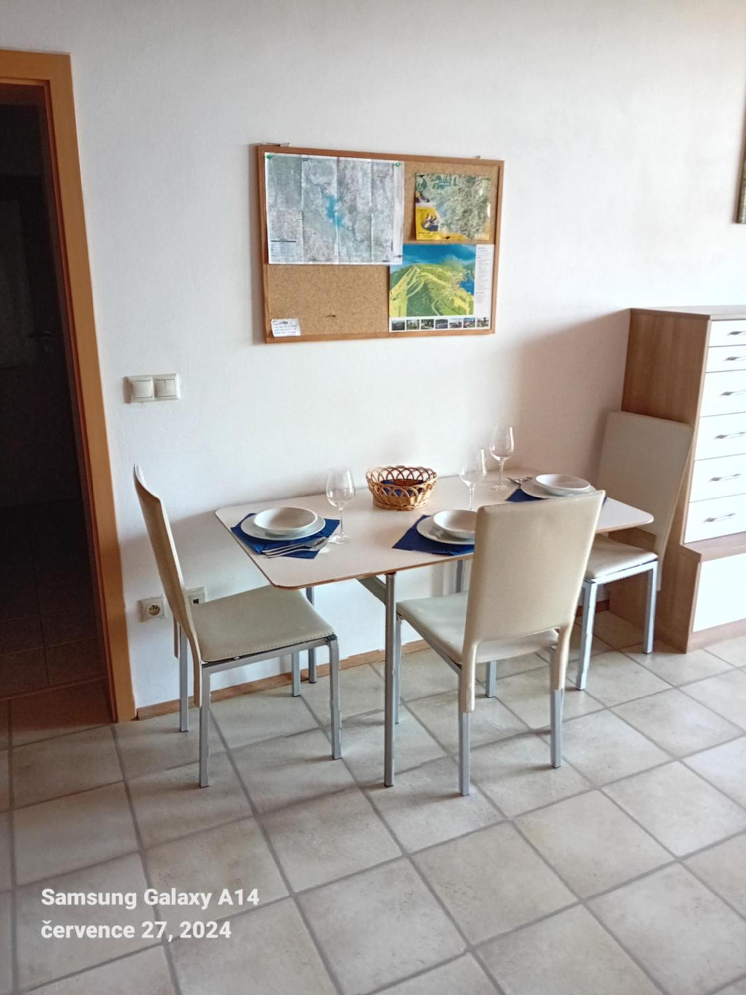 Apartman Lipno A12 Lipno nad Vltavou Luaran gambar