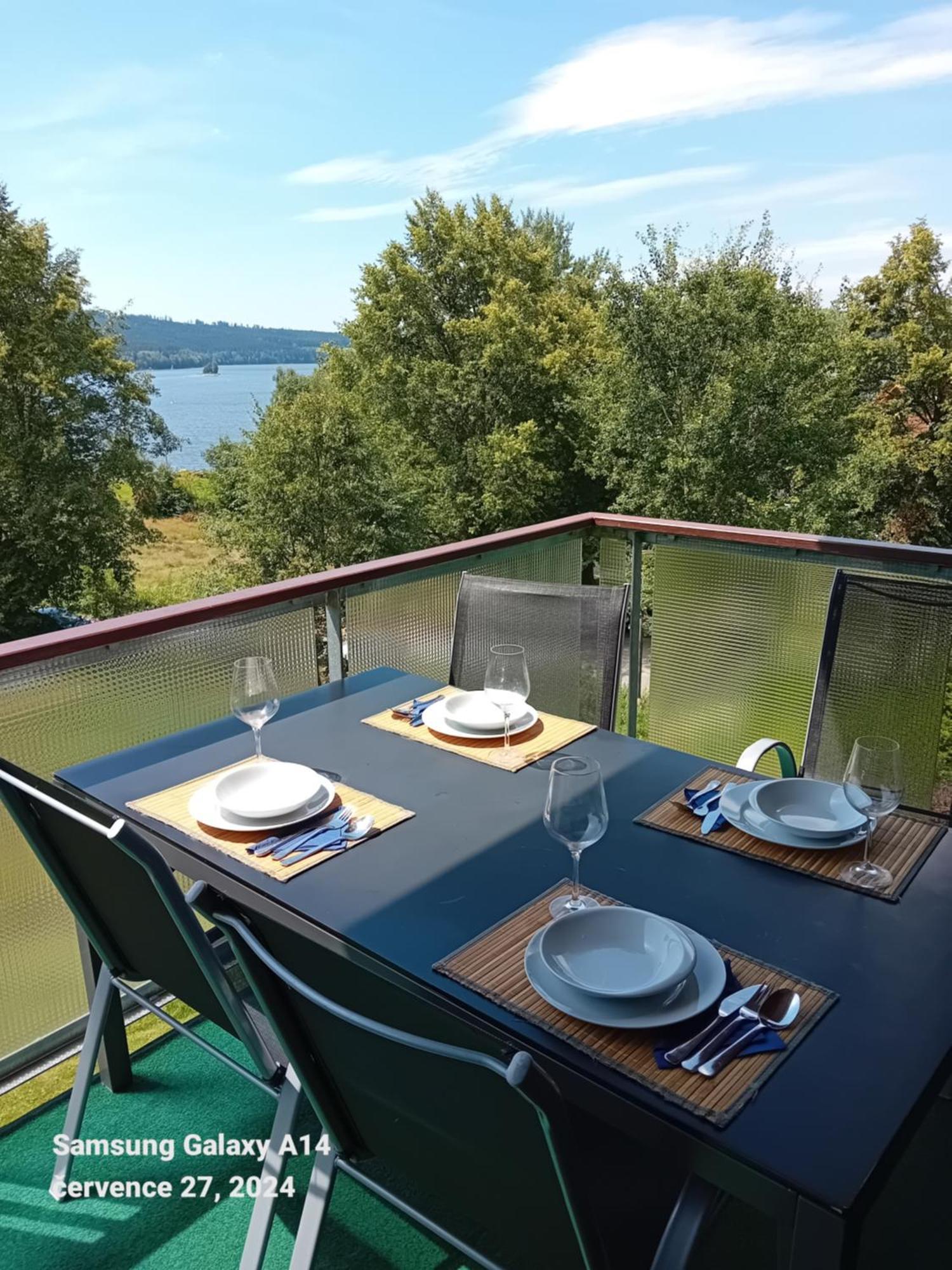 Apartman Lipno A12 Lipno nad Vltavou Luaran gambar